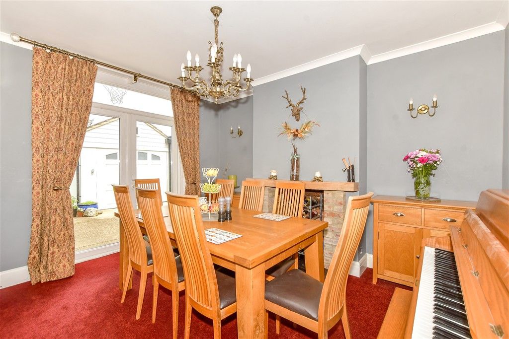 Property photo 3 of 16 Dining Room