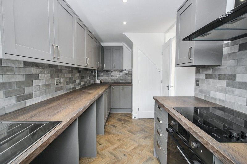Property photo 3 of 10 Img_3525