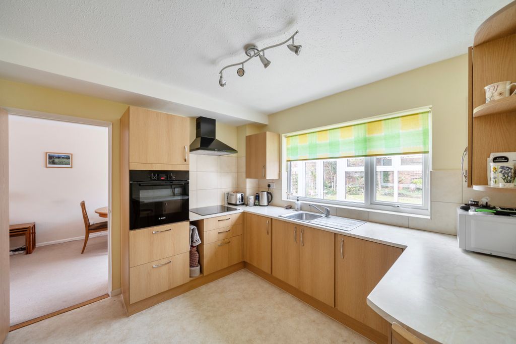 Property photo 3 of 23 15135533