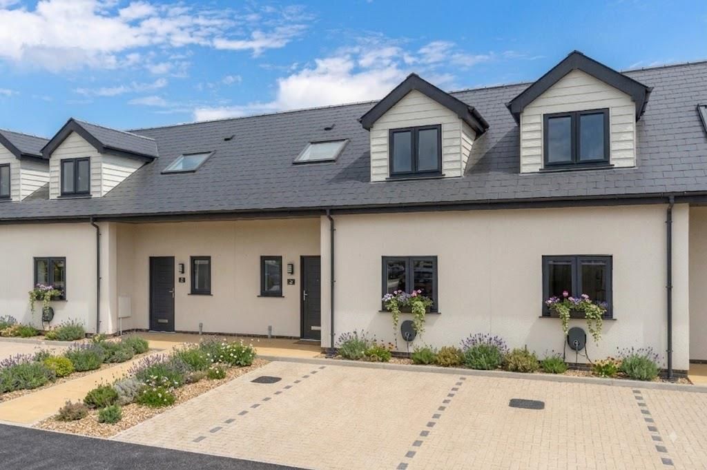 Property photo 1 of 17 1