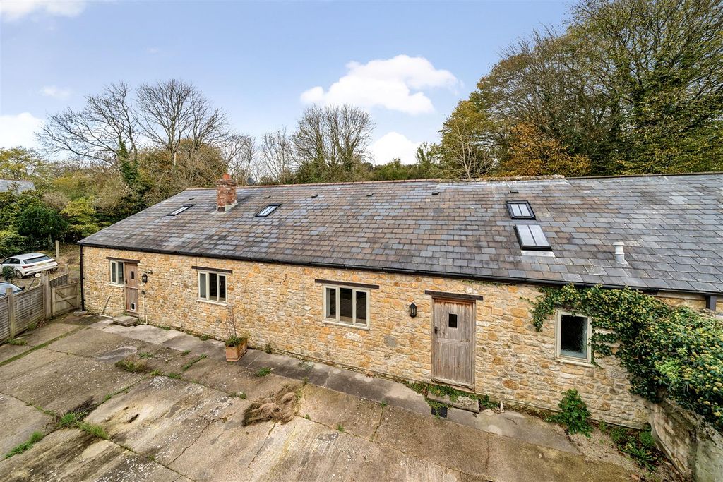 Property photo 1 of 18