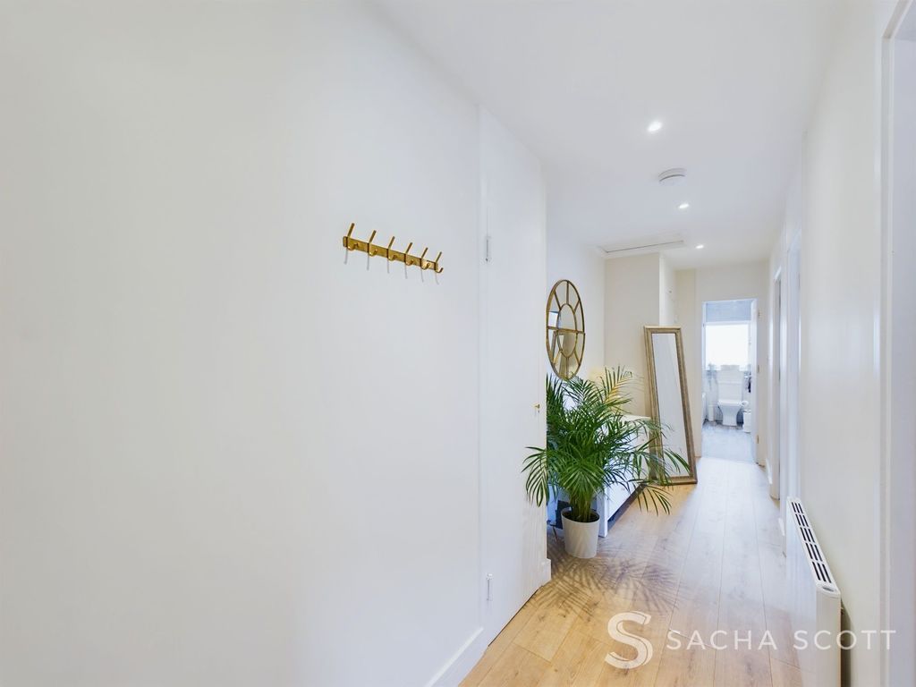 Property photo 2 of 17 Hall &amp; Storage