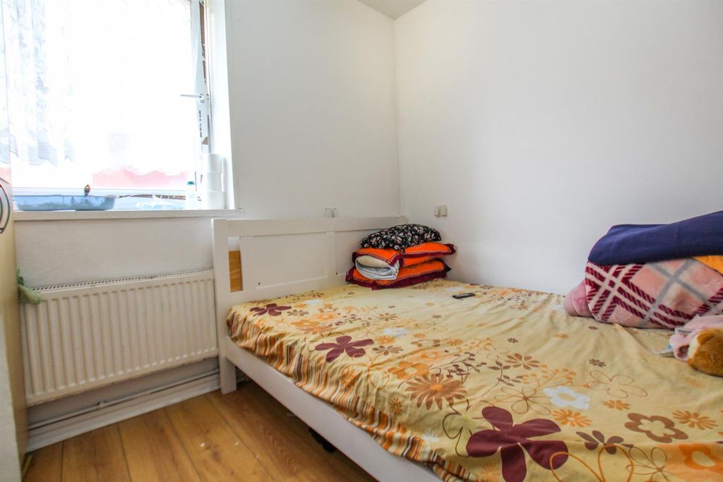 Property photo 2 of 9 2.Jpg