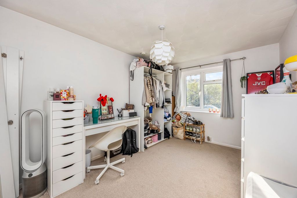 Additional image 10 of 2 bed flat for saleJarvis Road, Arundel BN18