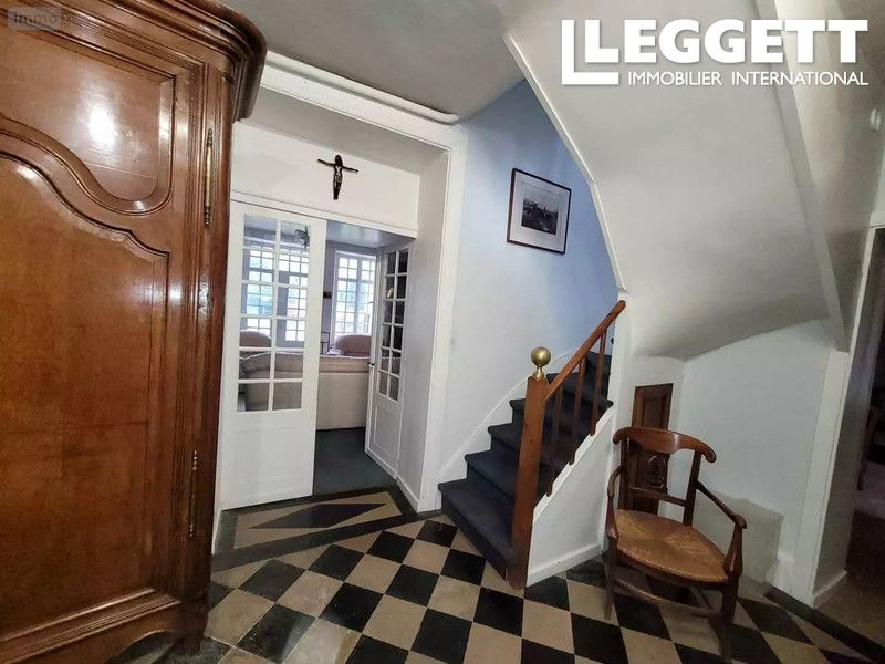 Property photo 2 of 10