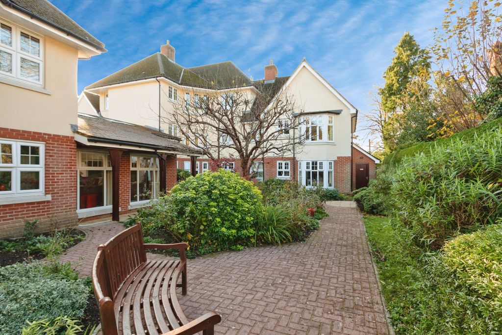 Property photo 1 of 10 General View