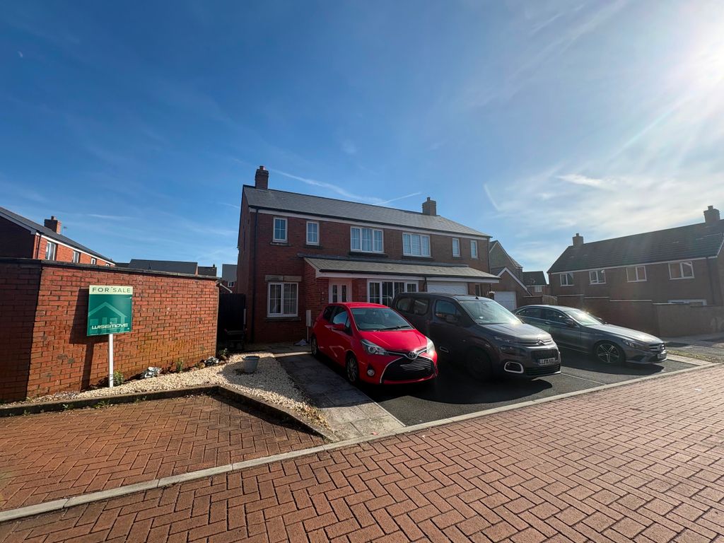 Property photo 2 of 30