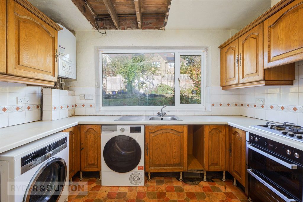Property photo 2 of 23 Kitchen