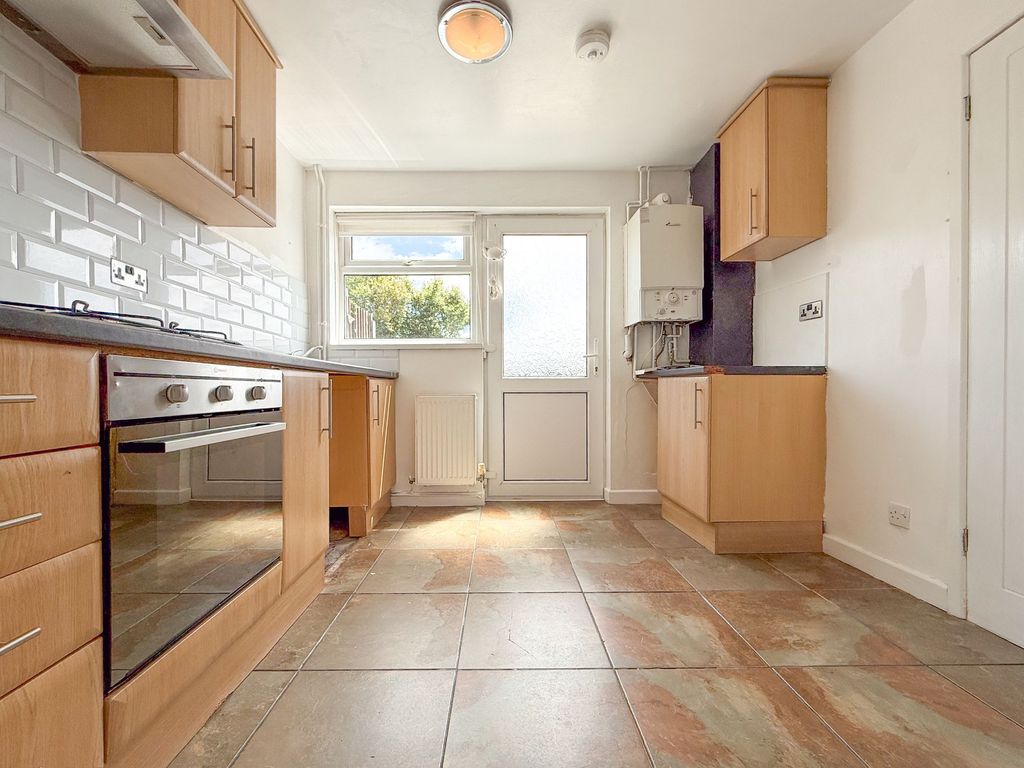 Property photo 2 of 23
