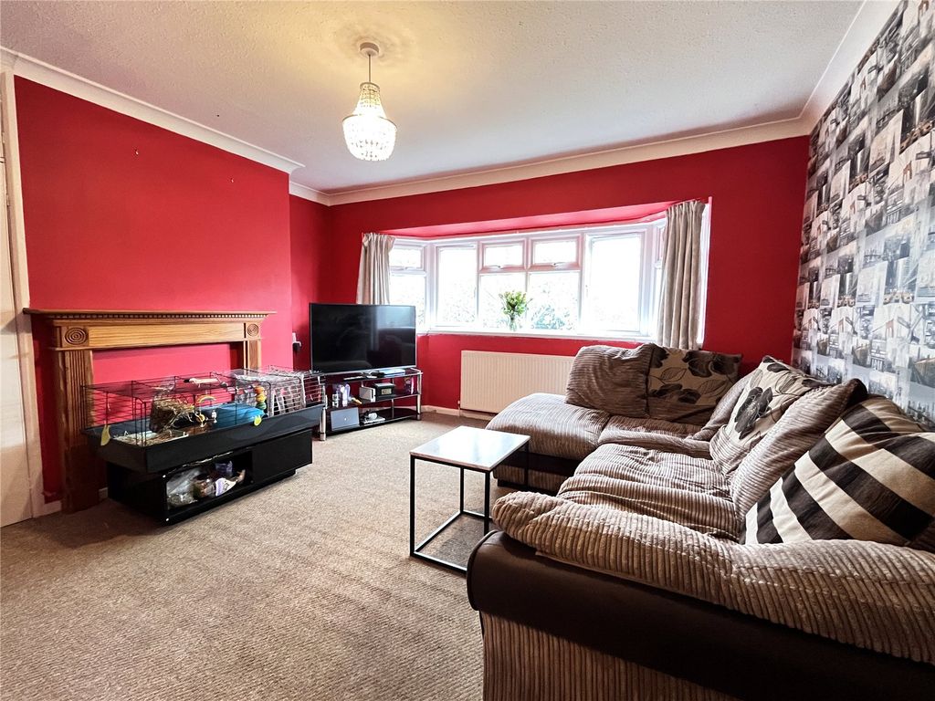 Property photo 3 of 18 Picture No. 02