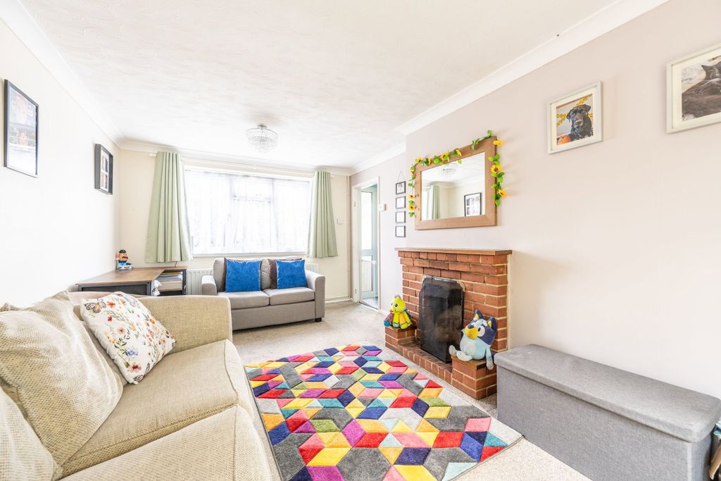 Property photo 3 of 21