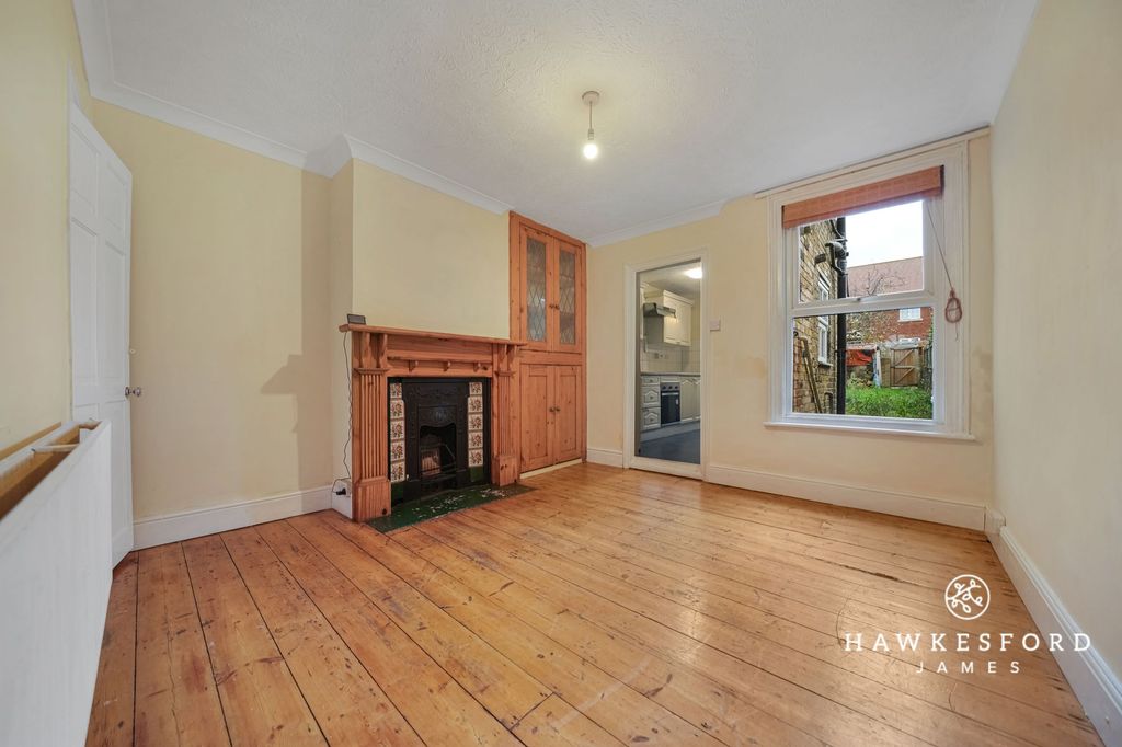 Property photo 3 of 14 Station Road, Teynham - Dining Room