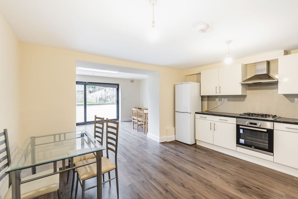 Property photo 1 of 7 1