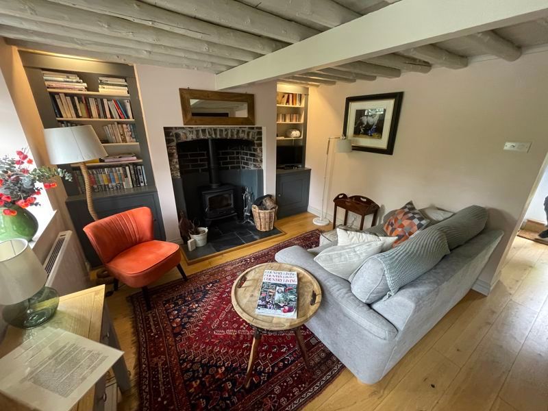 Property photo 2 of 9 Photo 8