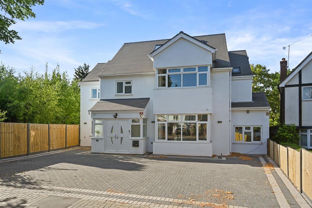 Property photo 1 of 44