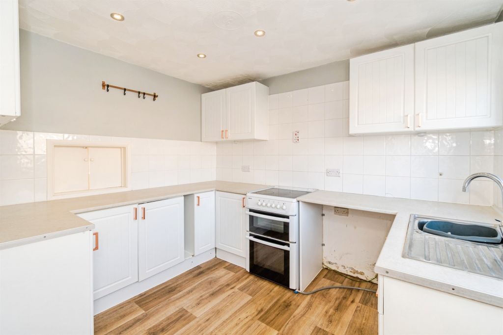 Property photo 3 of 18