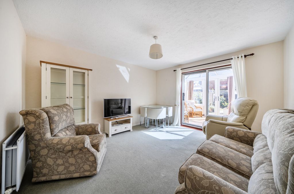 Property photo 2 of 13 1465901-11-6A1566...