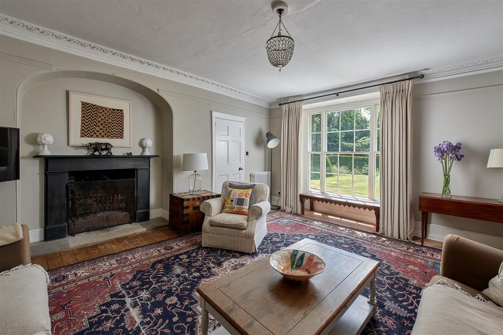Property photo 3 of 30 Sitting Room