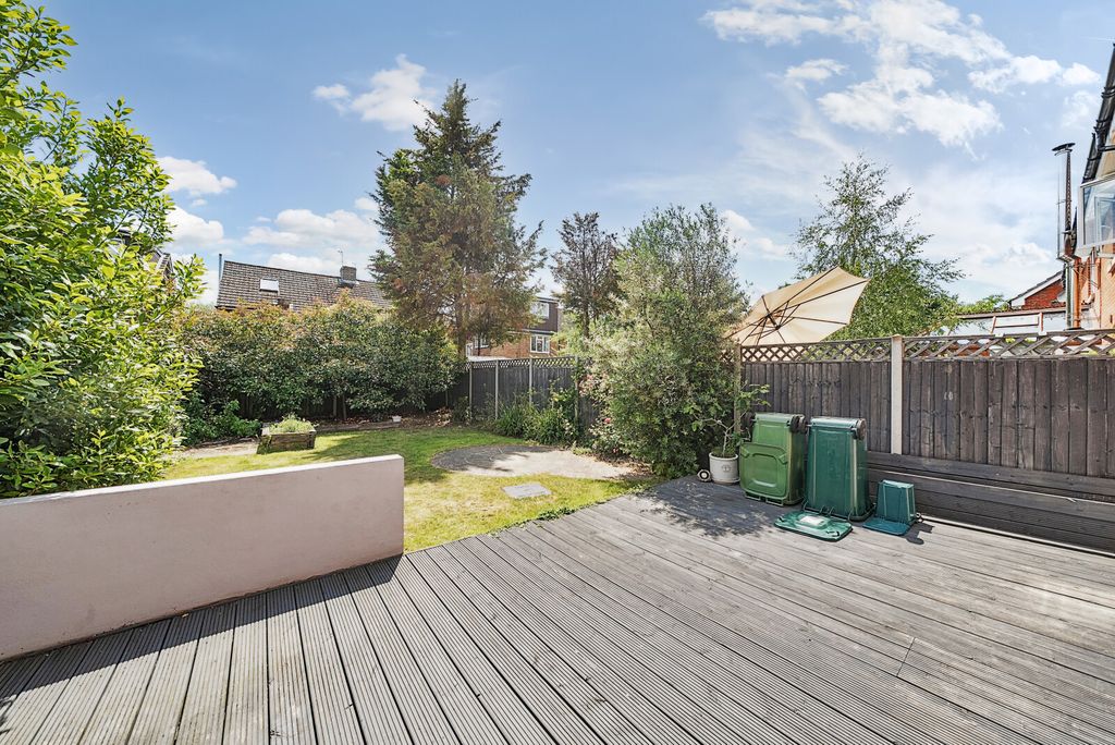 Property photo 3 of 11 1305946-5-68516A1...