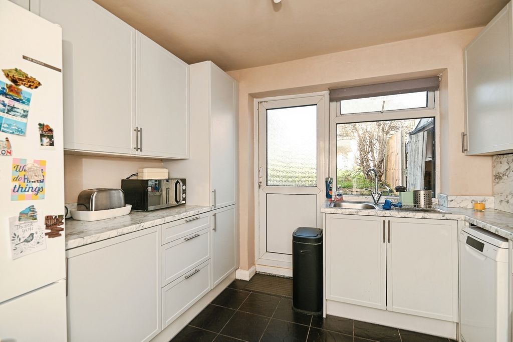 Property photo 2 of 14 Pbox-Img.Jpg