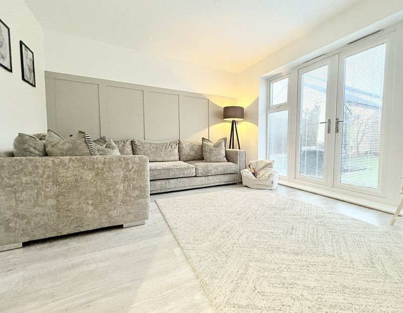 Property photo 3 of 12 Photo 11