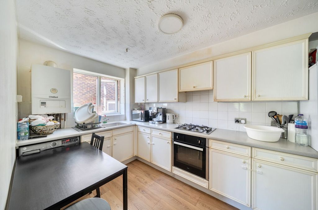 Property photo 3 of 20 1432208-1-69Ef38E...