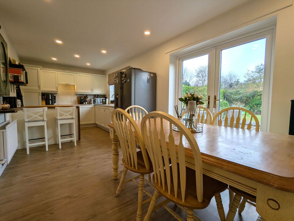 Property photo 3 of 29 Photograph 3