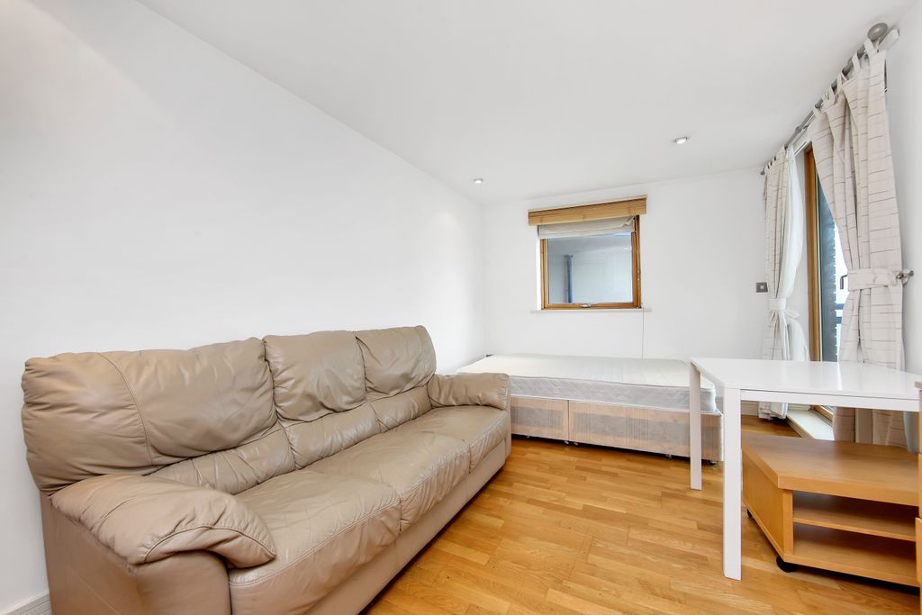 Property photo 2 of 5 Spacephoto (4)