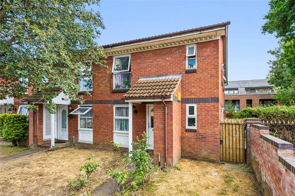 Property photo 1 of 22 Picture No. 11