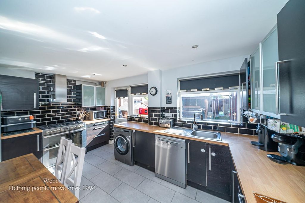 Property photo 3 of 27 Dsc02879.Jpg