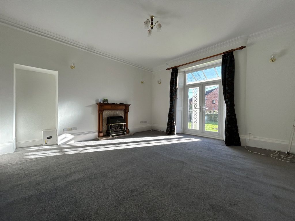 Property photo 2 of 6 Picture No. 02