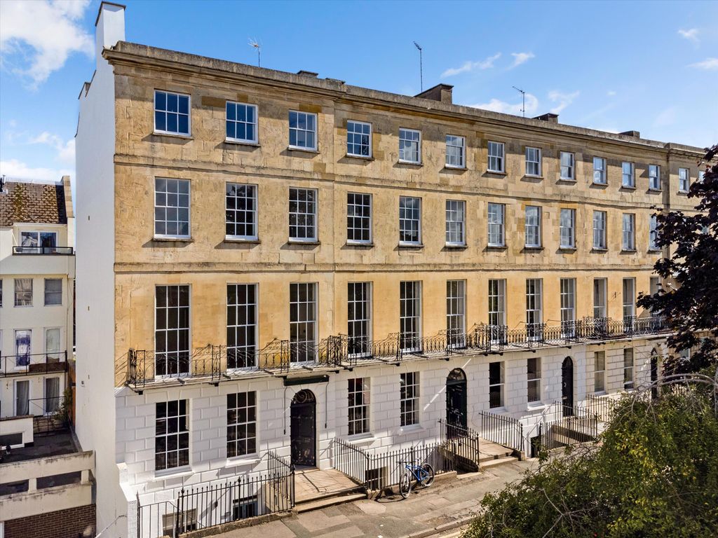 Property photo 1 of 11 Image