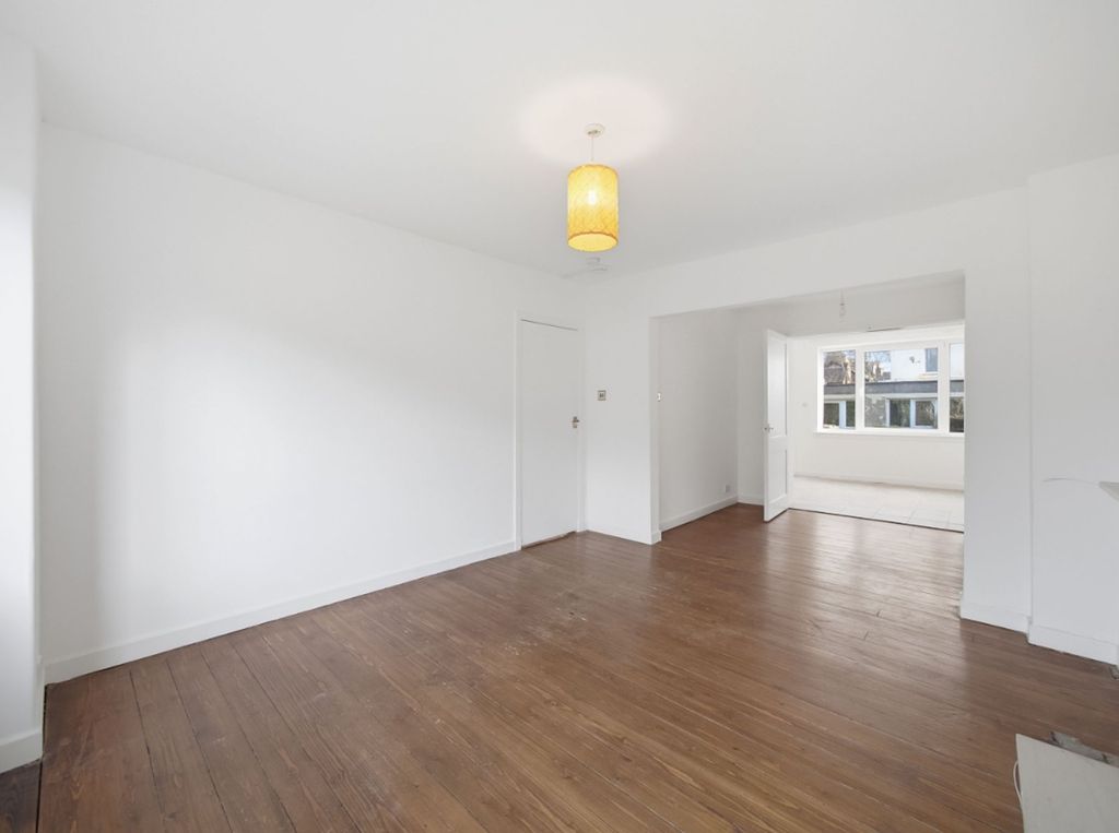 Property photo 3 of 22 Picture 3