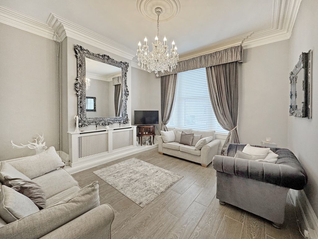 Property photo 2 of 50