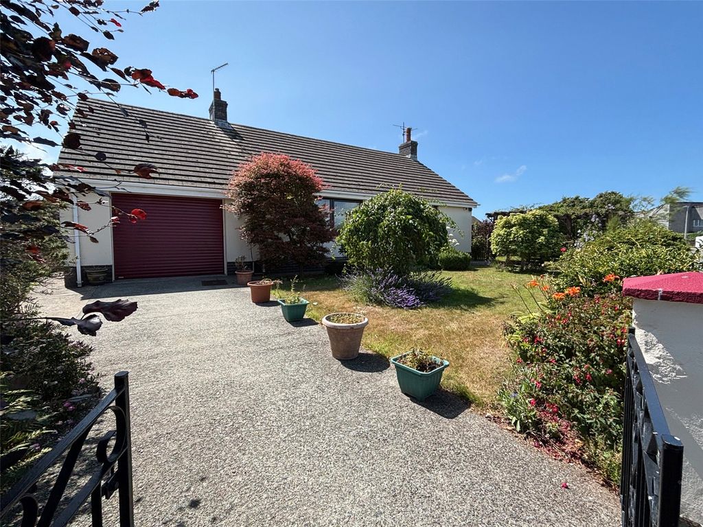 Property photo 1 of 40 Picture No. 17
