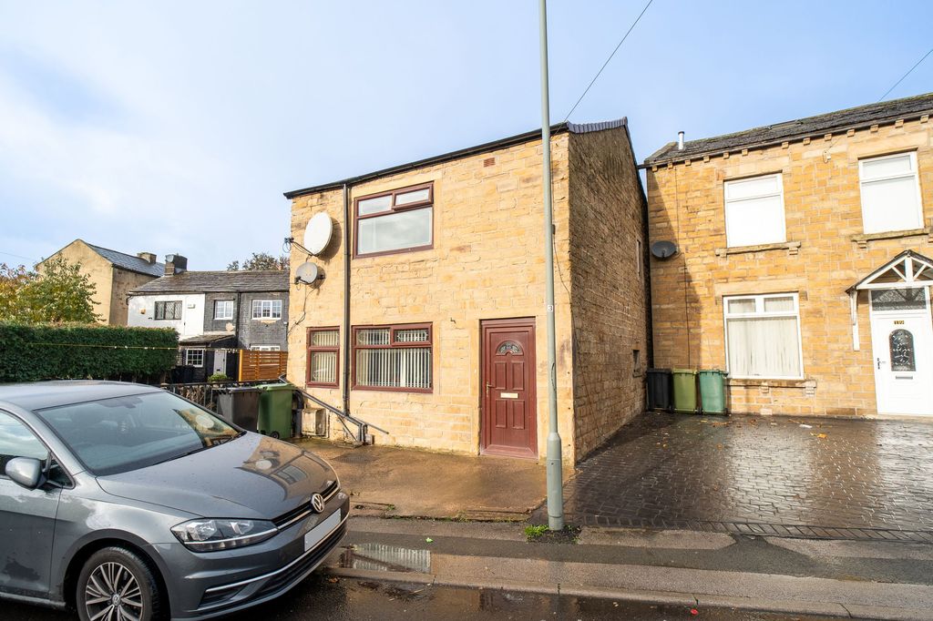 Property photo 2 of 18