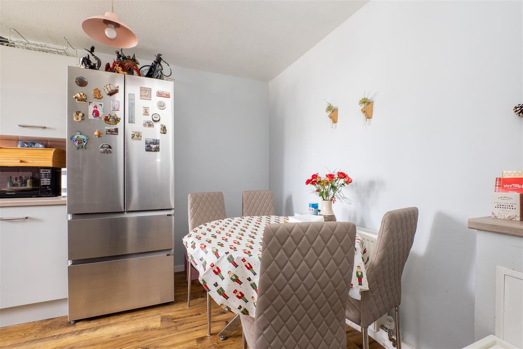 Property photo 3 of 11 Cg-006.Jpg