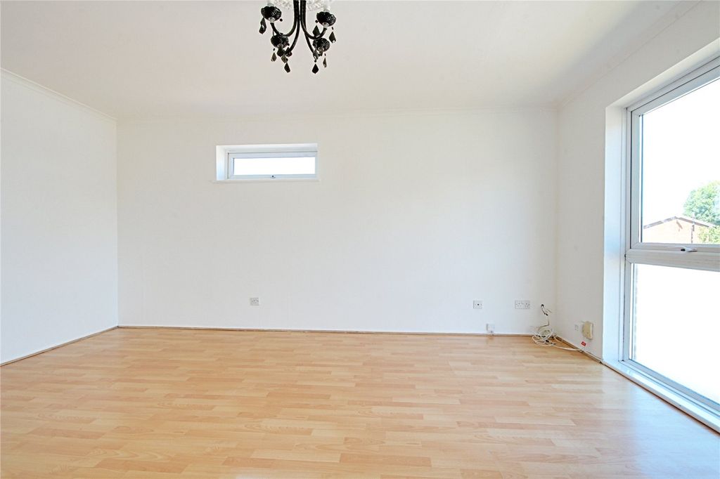 Property photo 2 of 10 Picture No. 13