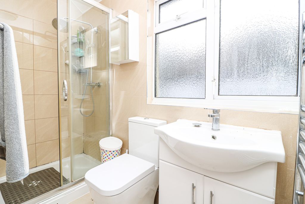 Property photo 3 of 31