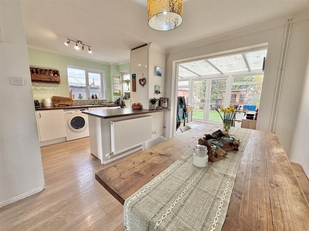 Property photo 2 of 13 Img_0034.Jpeg