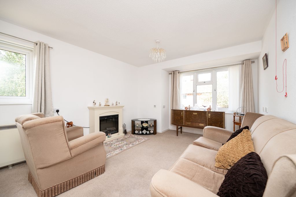 Property photo 3 of 13