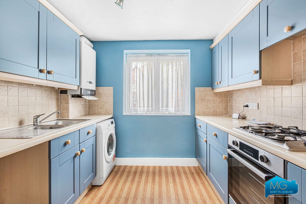 Property photo 2 of 10 Picture No. 05