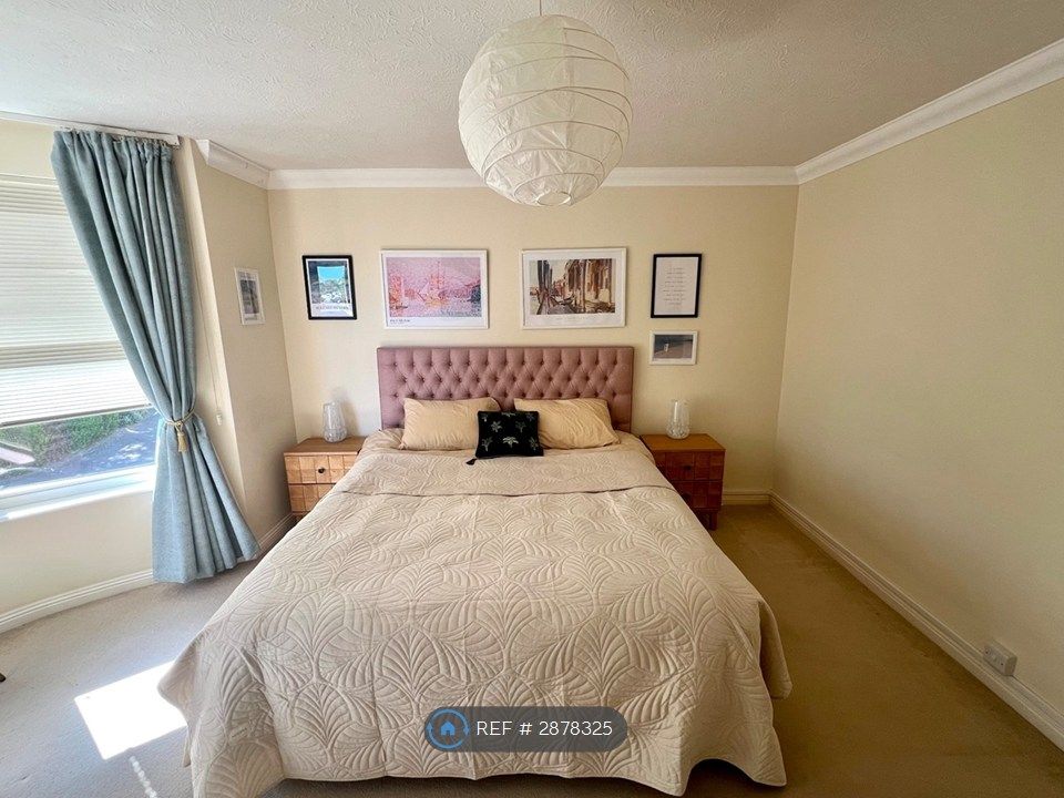 Additional image 7 of 2 bed flat to rentBeach Crescent, Littlehampton BN17