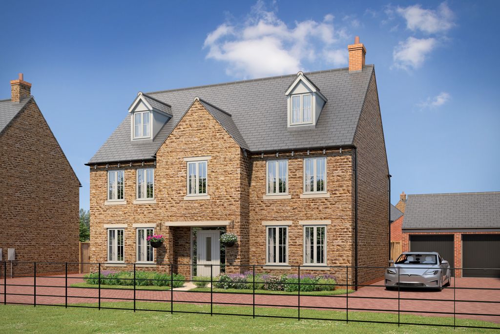 Property photo 1 of 9 Lichfield