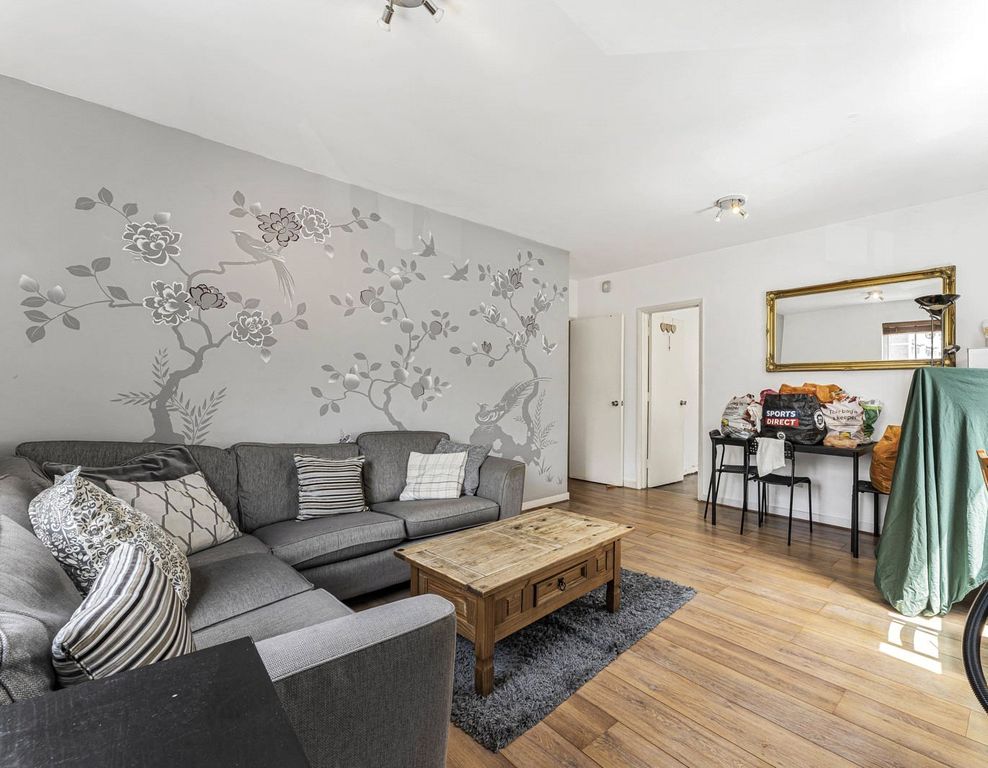 Property photo 2 of 11 Reception Room