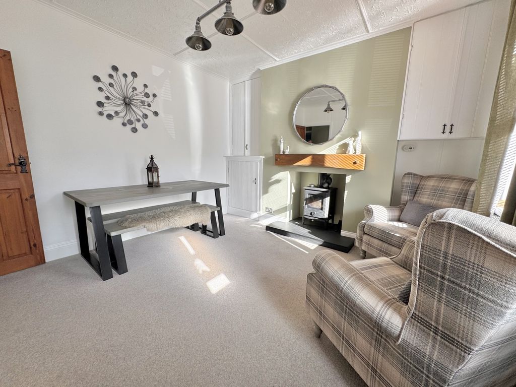 Property photo 2 of 22 Img_7845