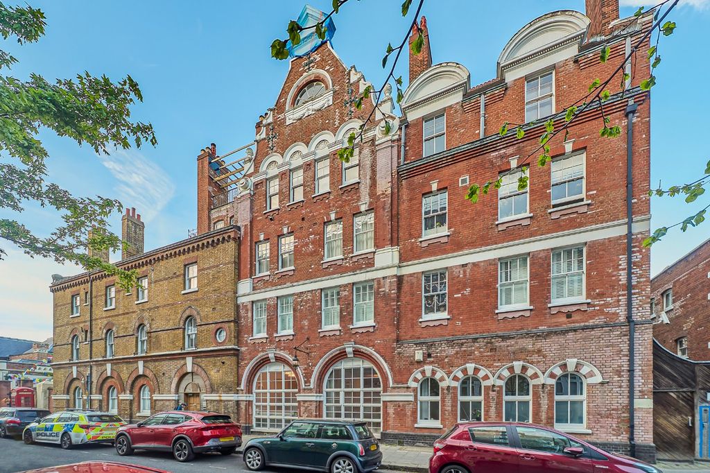 Property photo 1 of 16 Picture No. 02