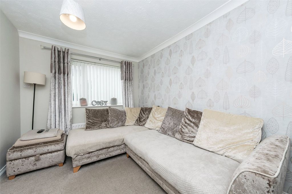 Property photo 2 of 26 Picture No. 28
