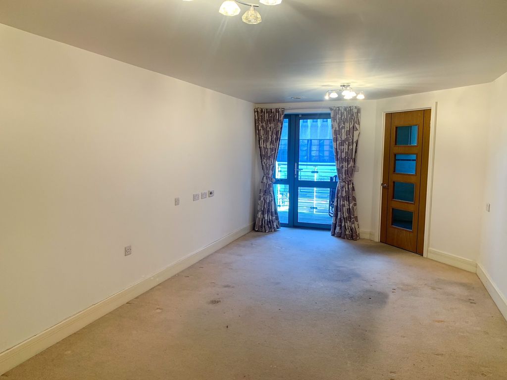Property photo 3 of 11