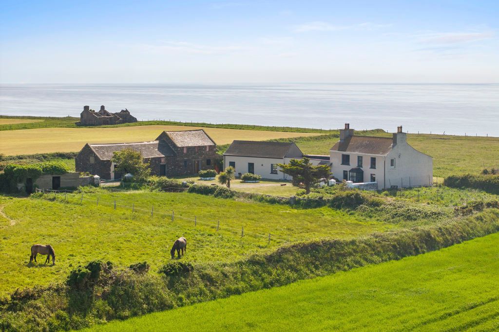 Property photo 1 of 15 Ballaholly House
